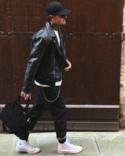 Carica l'immagine nel visualizzatore di Gallery, Jeans LooseFit Black
