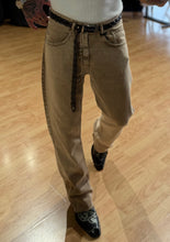 Carica l'immagine nel visualizzatore di Gallery, Jeans FlareFit MochaMousse Used
