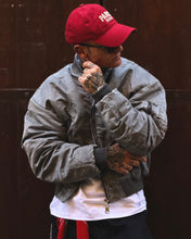 Carica l'immagine nel visualizzatore di Gallery, BOMBER ANNI ‘90 CROPPED LIGHT GREY
