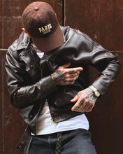 Carica l'immagine nel visualizzatore di Gallery, Bomber Luchè Cropped EcoPelle Martellata Cioccolato
