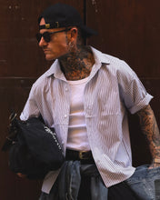 Carica l'immagine nel visualizzatore di Gallery, Camicia Cropped BoxyFit a Bacchetta Bordeaux
