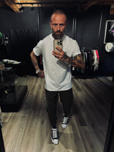 T-Shirt Over Off-White