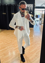 Carica l&#39;immagine nel visualizzatore di Gallery, Completo in Lino DoppioPetto Off-White
