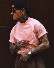 Carica l'immagine nel visualizzatore di Gallery, T-Shirt Mezzocollo OverSize Pink
