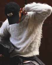 Carica l'immagine nel visualizzatore di Gallery, MAGLIONE BEAR CROPPED GHIACCIO
