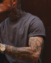 Carica l'immagine nel visualizzatore di Gallery, T-SHIRT NEW MEZZOCOLLO SEMIOVERSIZE IRON GREY
