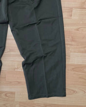 Carica l'immagine nel visualizzatore di Gallery, PANTA PENCE SUPER LOOSEFIT VERDEARMY
