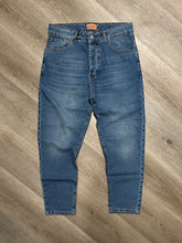 Carica l&#39;immagine nel visualizzatore di Gallery, Jeans LooseFit Blue 390-62
