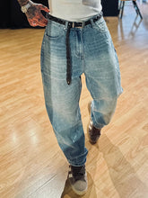 Carica l&#39;immagine nel visualizzatore di Gallery, Jeans BaggyFit Used

