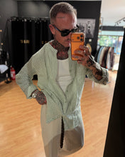 Carica l'immagine nel visualizzatore di Gallery, Camicia Coreana GL in Lino a Bacchetta Green
