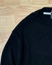 Carica l&#39;immagine nel visualizzatore di Gallery, Maglione MistoLana Destroyed Black
