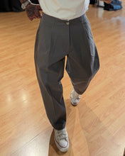 Carica l'immagine nel visualizzatore di Gallery, PANTA STRUTTURATO BAGGYFIT DARKGREY
