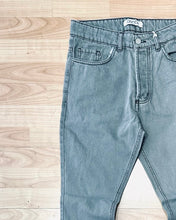 Carica l&#39;immagine nel visualizzatore di Gallery, Jeans FlareFit Grey
