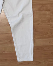 Carica l'immagine nel visualizzatore di Gallery, Jeans LooseFit Cropped 90's Off-White
