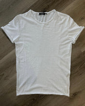 Carica l'immagine nel visualizzatore di Gallery, T-Shirt Basica Off-White
