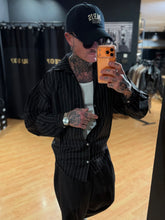 Carica l'immagine nel visualizzatore di Gallery, Camicione OverSize a Bacchetta Black
