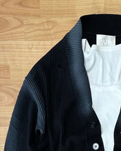Carica l&#39;immagine nel visualizzatore di Gallery, Cardigan Used Destroyed Black
