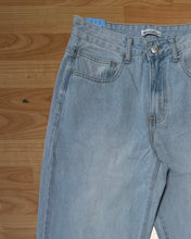 Carica l'immagine nel visualizzatore di Gallery, Jeans BaggyFit LightBlue
