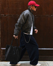 Carica l'immagine nel visualizzatore di Gallery, PANTA PENCE SUPER LOOSEFIT DARKBLUE

