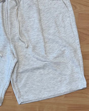 Carica l'immagine nel visualizzatore di Gallery, Bermuda Del Completo Sporty SuperLooseFit Grey
