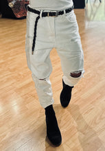 Carica l&#39;immagine nel visualizzatore di Gallery, Jeans LooseFit BL Off-White
