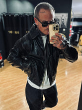 Carica l&#39;immagine nel visualizzatore di Gallery, Bomber Maverick Colletto Removibile Black
