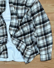 Carica l&#39;immagine nel visualizzatore di Gallery, Camicione Elo in Flanella Light
