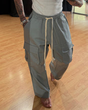 Carica l'immagine nel visualizzatore di Gallery, Cargo Super BaggyFit Grey
