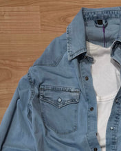 Carica l'immagine nel visualizzatore di Gallery, Camicia In Jeans 90's LightBlue

