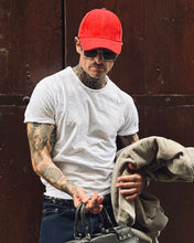 Carica l'immagine nel visualizzatore di Gallery, T-Shirt Basica Off-White

