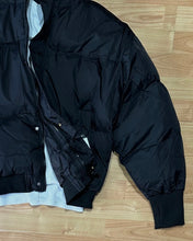 Carica l&#39;immagine nel visualizzatore di Gallery, Piumino Cropped Black
