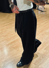 Carica l&#39;immagine nel visualizzatore di Gallery, Panta Classic SuperLooseFit Black
