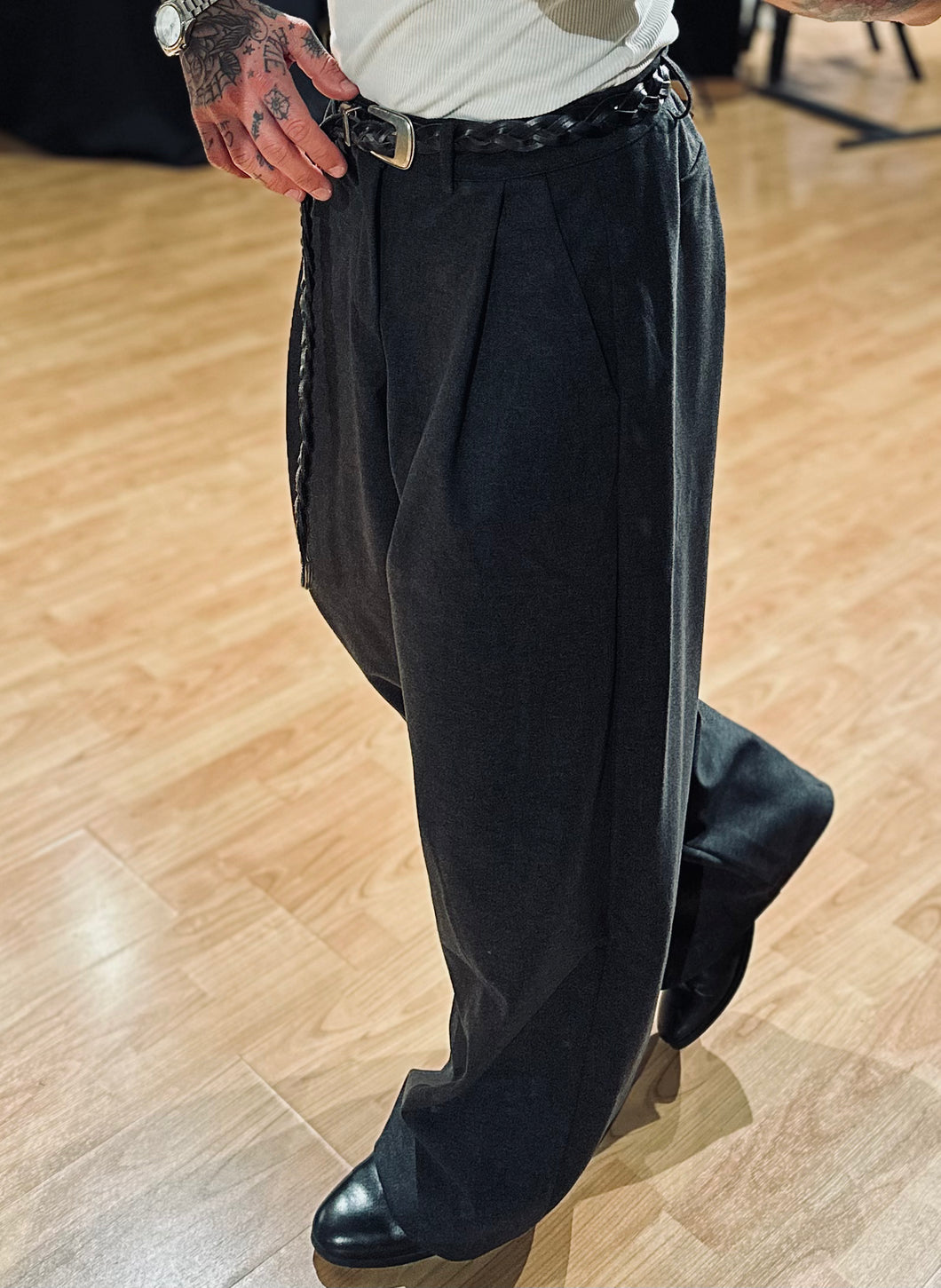 Panta Classic SuperLooseFit DarkGrey