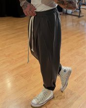 Carica l'immagine nel visualizzatore di Gallery, PANTALACCIO JAPAN PENCE FRONTALE DARKGREY
