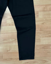 Carica l&#39;immagine nel visualizzatore di Gallery, Jeans StraightFit Black
