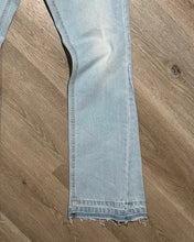 Carica l&#39;immagine nel visualizzatore di Gallery, Jeans FlareFit LightBlue

