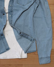 Carica l'immagine nel visualizzatore di Gallery, Camicia In Jeans 90's LightBlue
