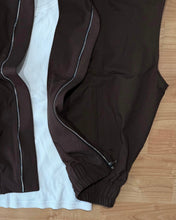 Carica l'immagine nel visualizzatore di Gallery, Smanicato OverSize TessutoTecnico Cioccolato
