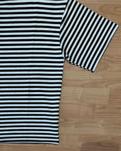 Carica l'immagine nel visualizzatore di Gallery, Felpa a Maniche Corte Black&amp;White
