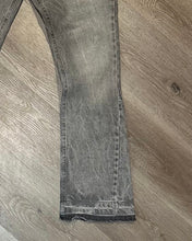 Carica l&#39;immagine nel visualizzatore di Gallery, Jeans FlareFit LightGrey
