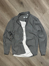 Carica l&#39;immagine nel visualizzatore di Gallery, Camicia SemiCropped Grey
