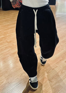 Panta Japan in Tuta Felpato Black