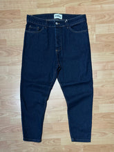 Carica l&#39;immagine nel visualizzatore di Gallery, Jeans LooseFit DarkBlue
